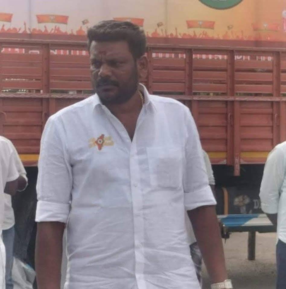 கூகூர் என் பிரபாகரன்
