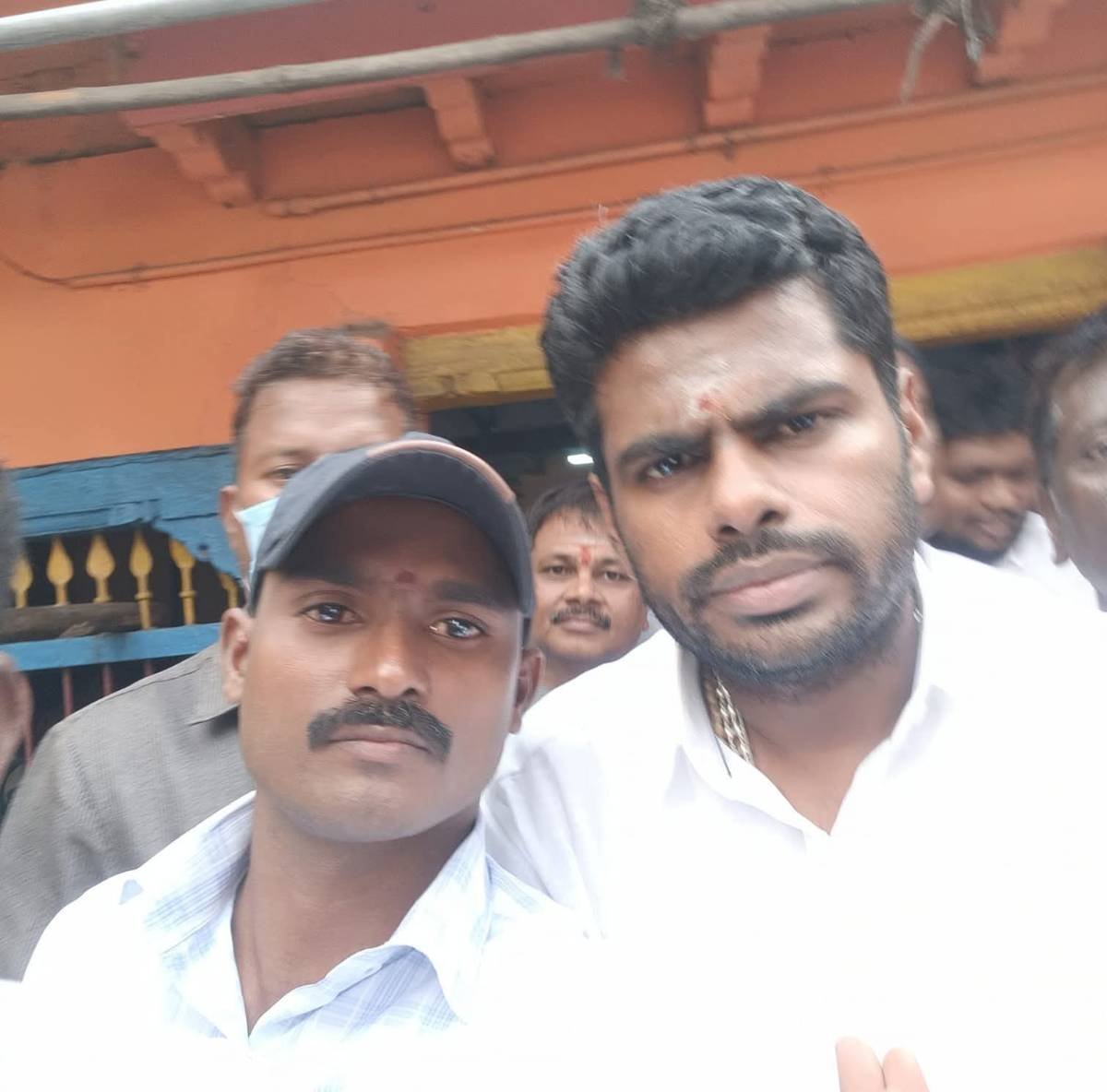 E Ravikumar Rk
